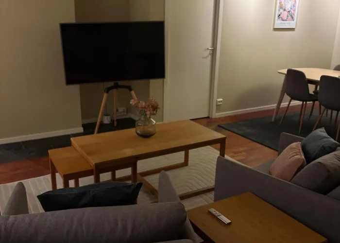 Iconic Skyline Views By Arctic Cathedral, 5br Appartement Tromsø