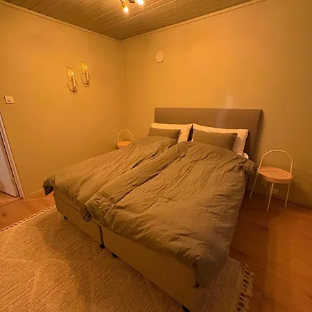 Iconic Skyline Views By Arctic Cathedral, 5br Appartement *
